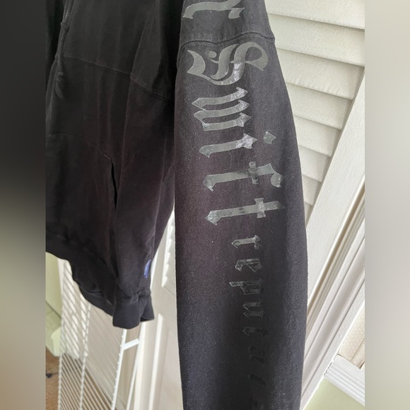 Taylor Swift Reputation Merch - Picture 3 of 5